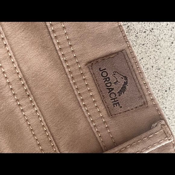 #31 Jordache mid rise skinny jeans - Picture 5 of 8